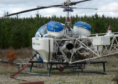 helicopter resupplying for forestry work